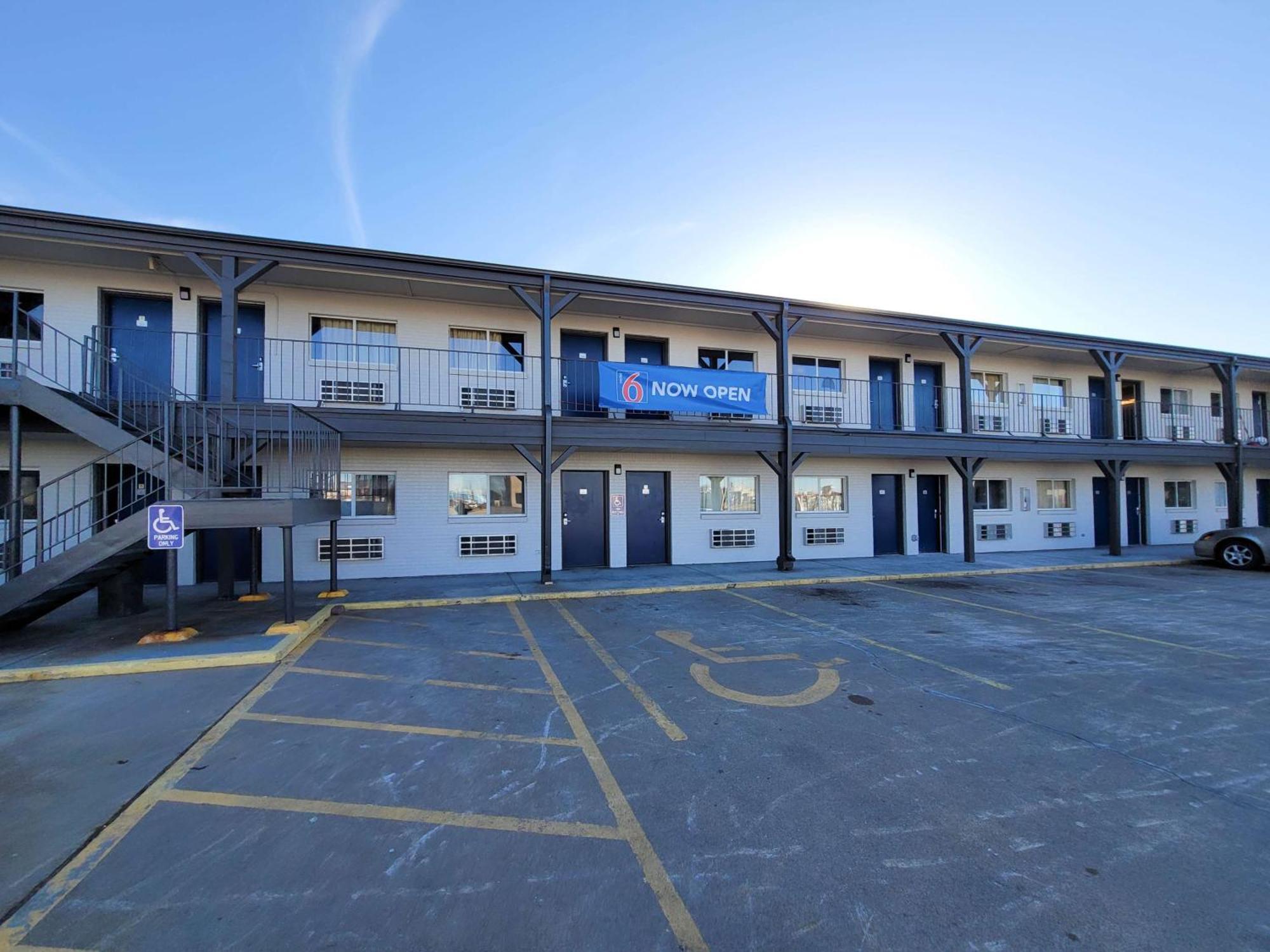 Springfield Inn Wichita Exterior foto